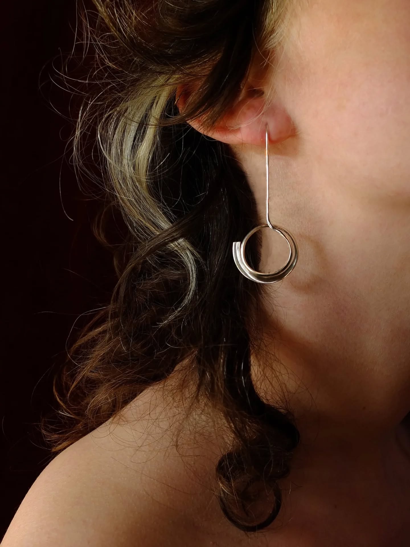 Sculpt your own pair of recycled silver earrings in Amsterdam — photo 2